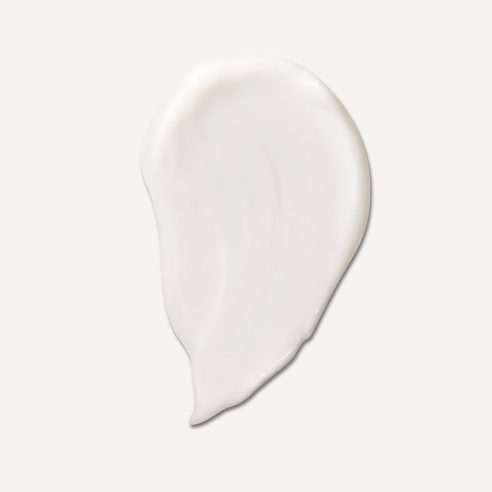 Senté Dermal Repair Cream white cream texture swatch