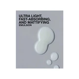 Emulsion drops swatch, ultra light, fast-absorbing and mattifying