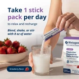 Pouring MagActive Relax powder into glass of water graphic