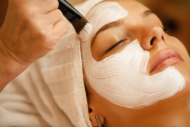 Seasonal Skin Care: Top Facial Treatments to Get For Fall and Winter