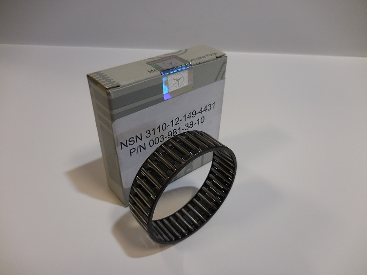 バズ　B10 アンダー Spicer 210866-1X: Drive Shaft Bearing