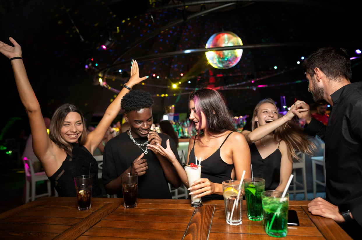 Party Nights at Club LIV : Miami Open Bar Experience Party Nights at Club LIV : Miami Open Bar Experience