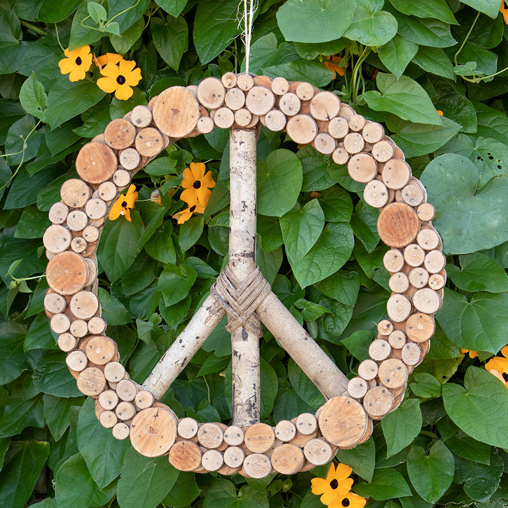 SERRV Wreath of Layered Peace - Thumbnail 4