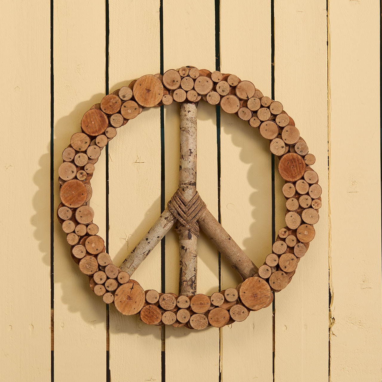 SERRV Wreath of Layered Peace - Thumbnail 5