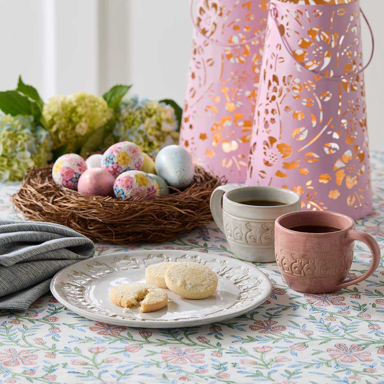 SERRV Bunny Burrow Platter - Thumbnail 3