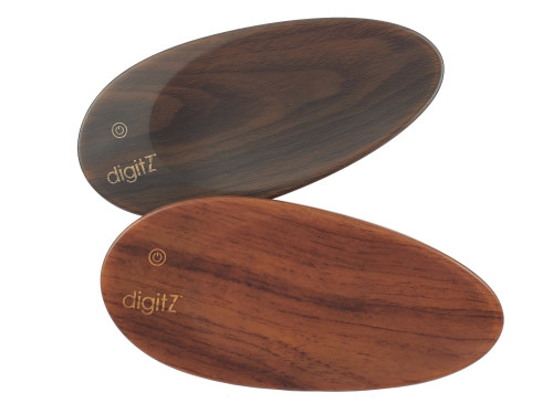 Compact pocket weighing scale with protective cover