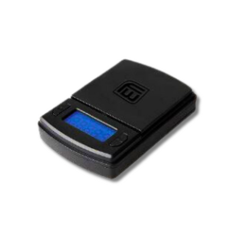 Compact pocket weighing scale with protective cover