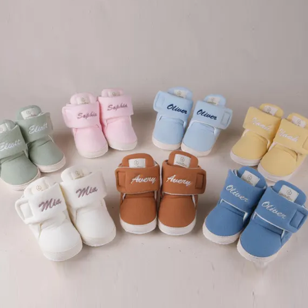 Personalized Baby Booties a?? Baby Shower Gift