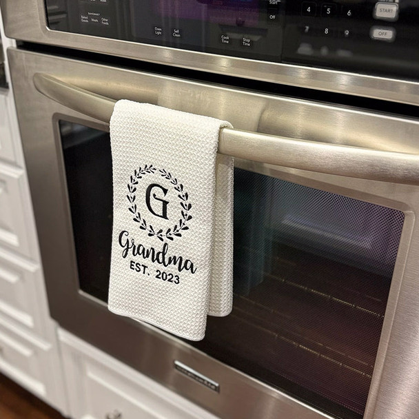 Personalized gift for grandma, Embroidered kitchen towels
