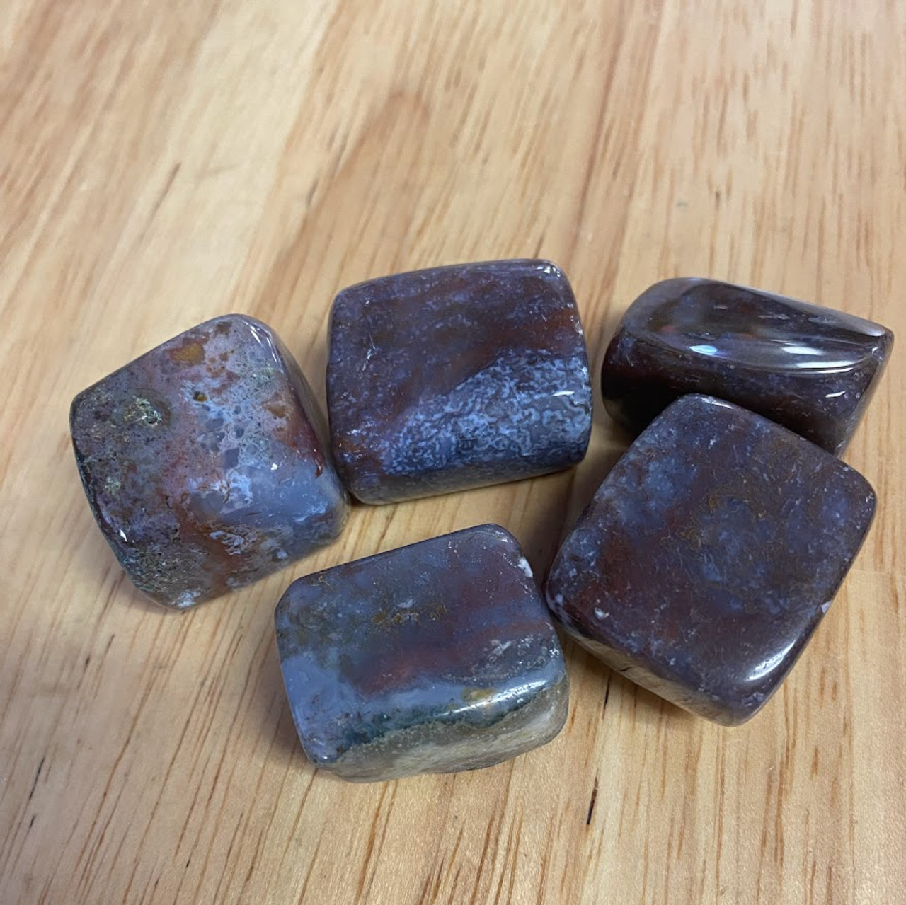 Agate Red Moss Tumbled Stone 1"