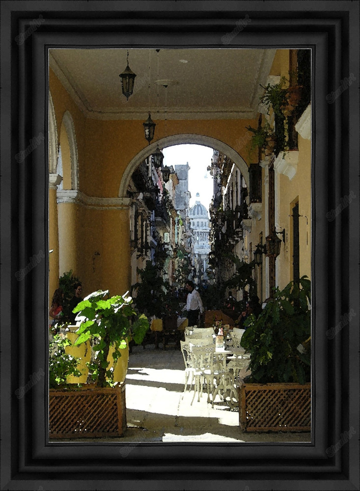 Havana Street Scene 1105331 - Moulding 7900  Small Black Step Float Frame 