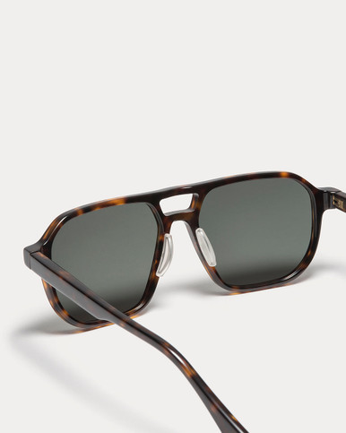 Article One Mystic Tortoise w/G15 Cr39 Polarized Lens Detail