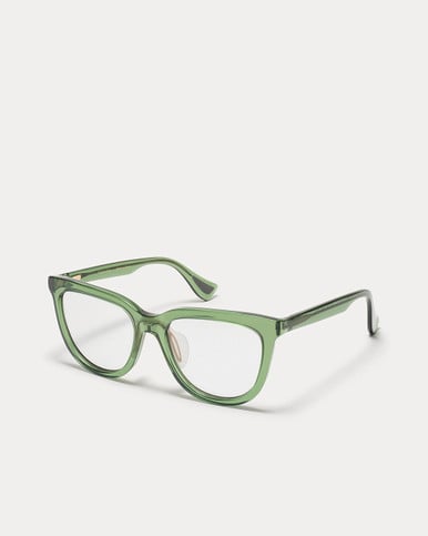 Article One Emeline Leaf Green w/Grey Photochromic Polarized Lens Angled