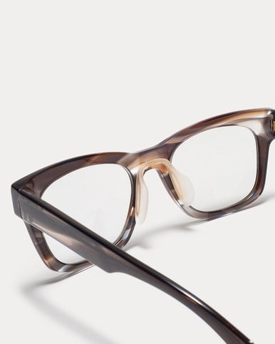 Article One Barron Desert Sand w/Grey Photochromic Polarized Lens Detail