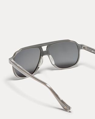 Article One Terra SILVER BLONDE w/DARK GREY CR39 POLARIZED LENS Detail