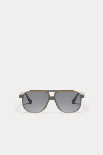 Article One Terra SILVER BLONDE w/DARK GREY CR39 POLARIZED LENS Front