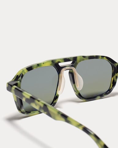 Article One x Mission Workshop Green Tortoise Detail