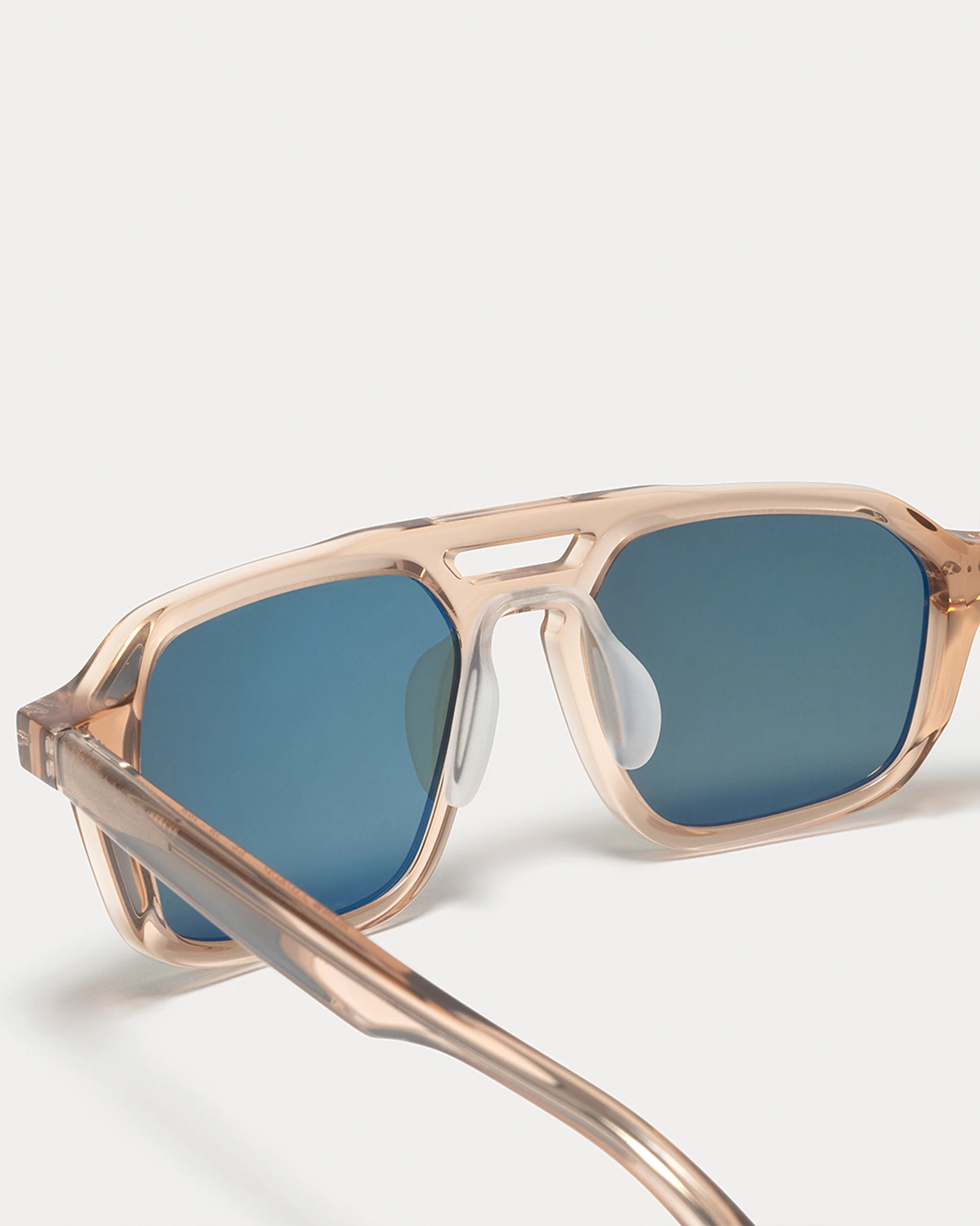 Article One x Mission Workshop 2.0 ANTIQUE COPPER w/TR18 GREEN POLARIZED LENS Detail