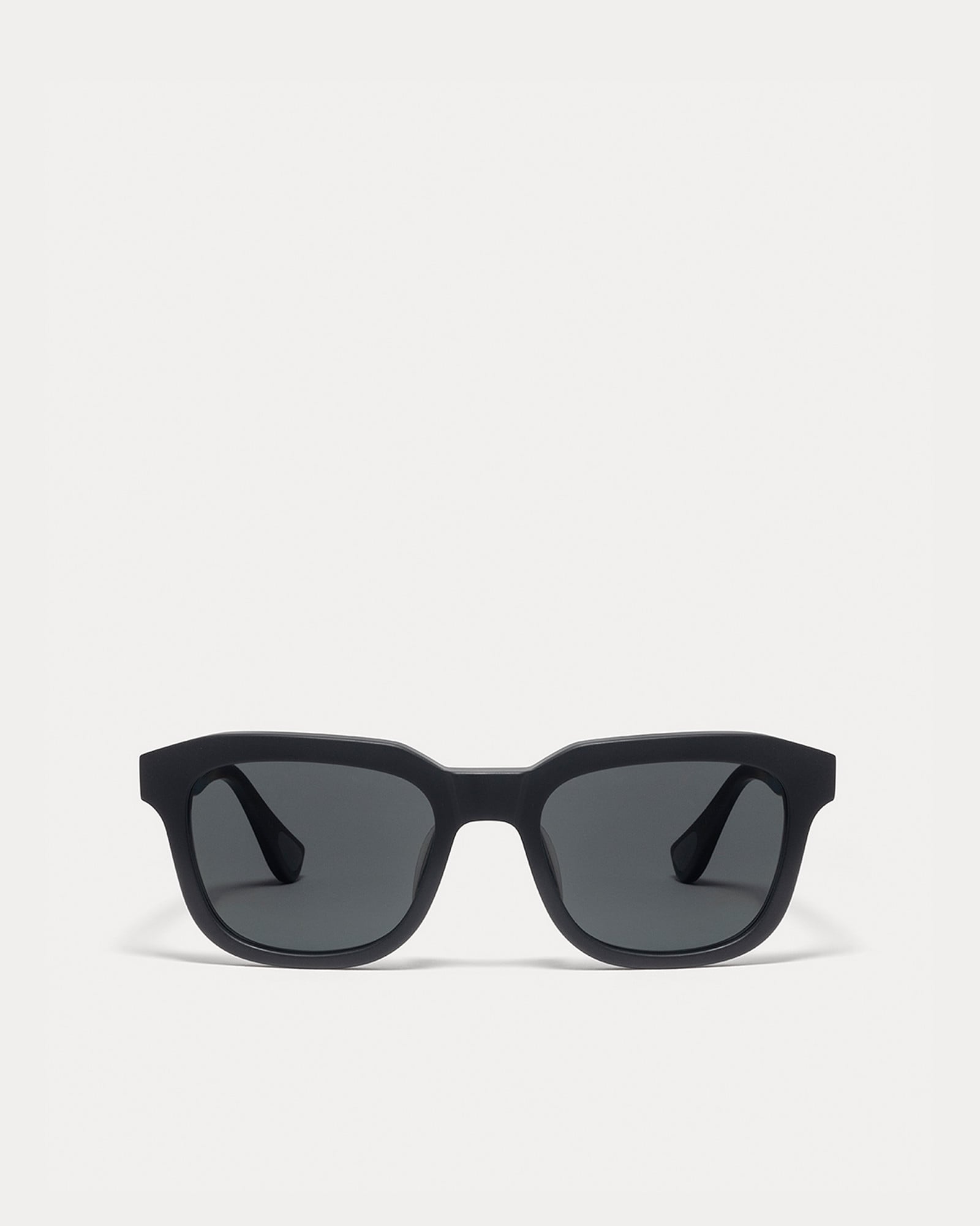 ARTICLE ONE AVALON 2.0 BLACK w/TR18 GREY  POLARIZED LENS FRONT