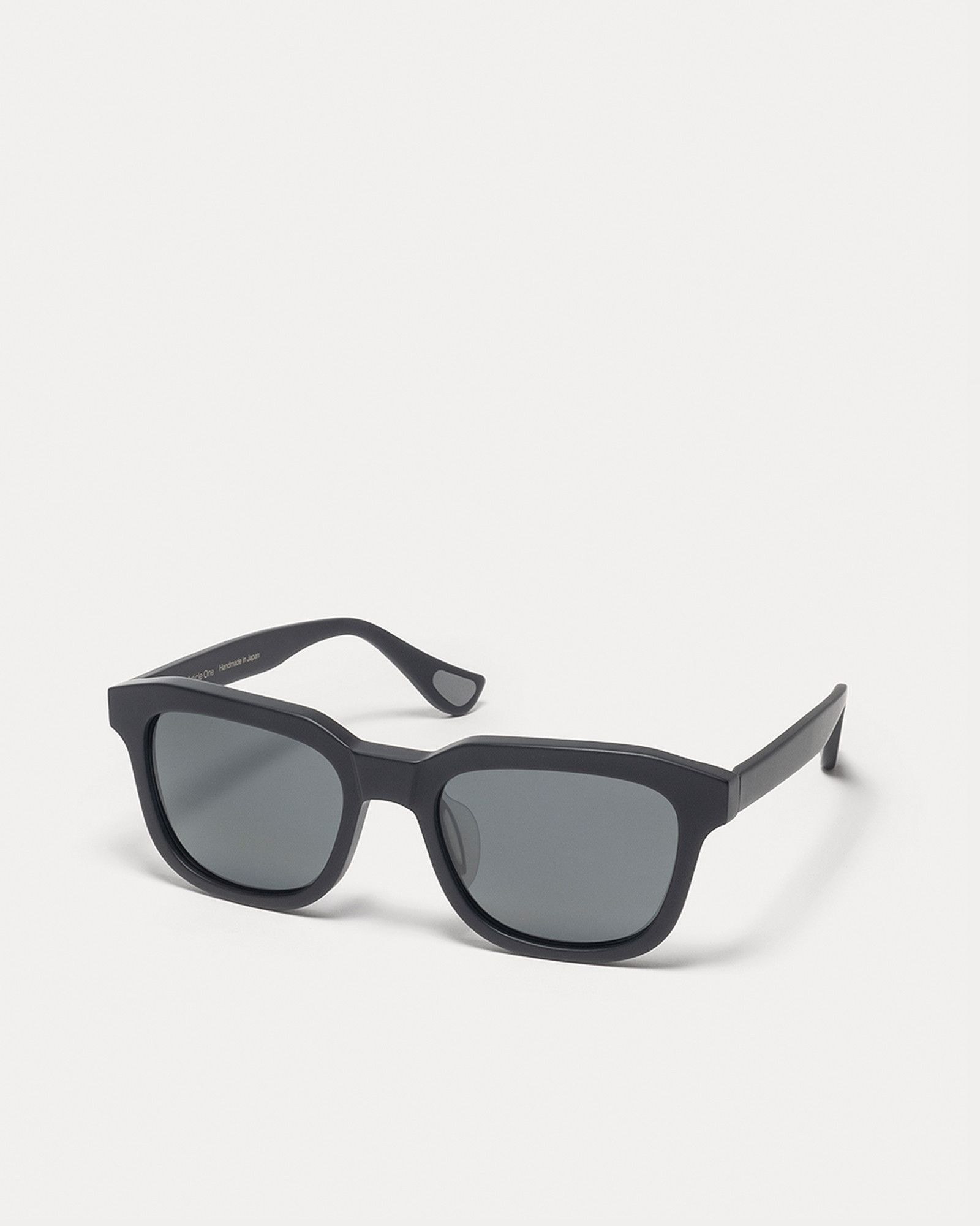 ARTICLE ONE AVALON 2.0 BLACK w/TR18 GREY  POLARIZED LENS QA
