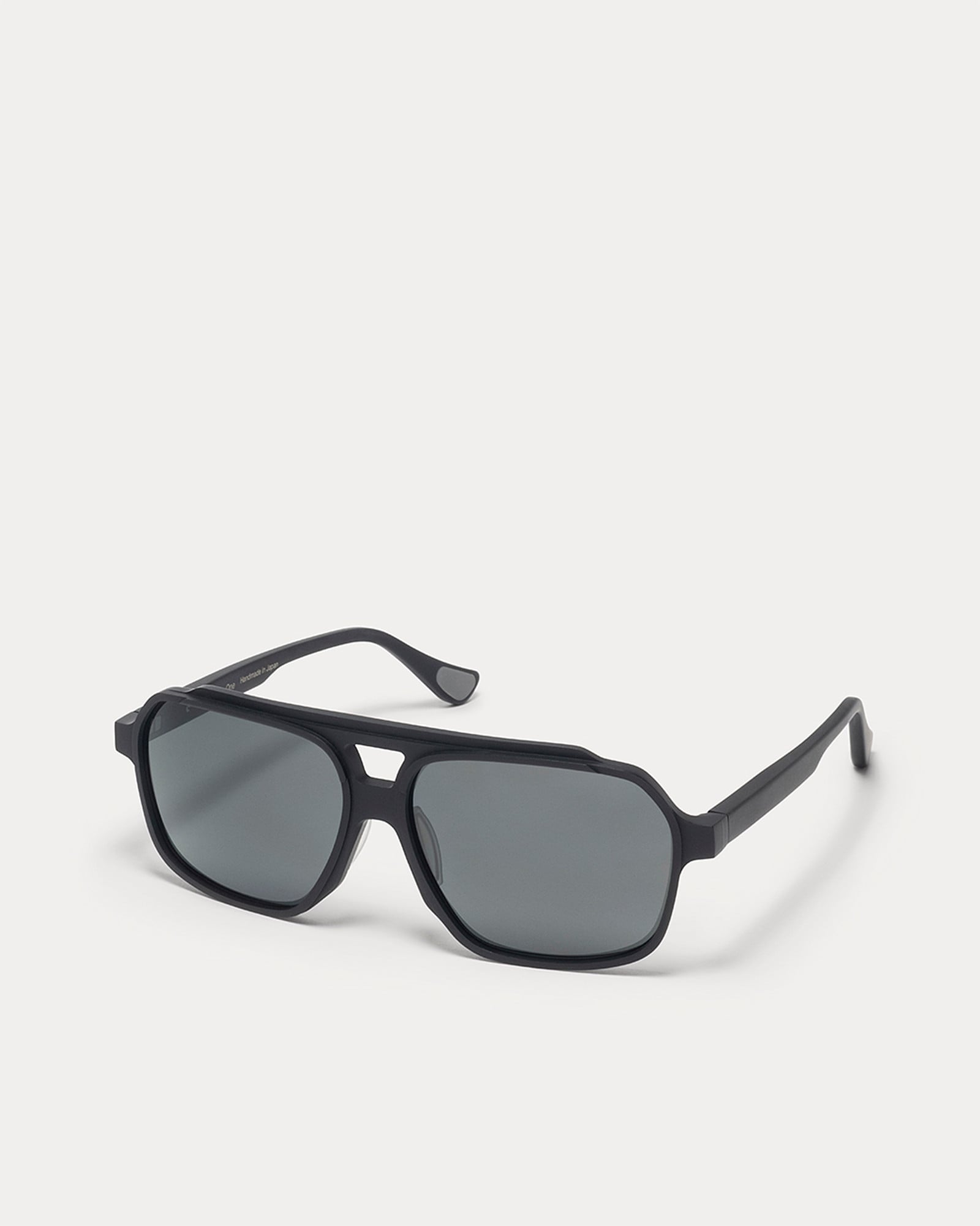 Article One Manistee BLACK STEEL w/TR18 GREY POLARIZED LENS qa