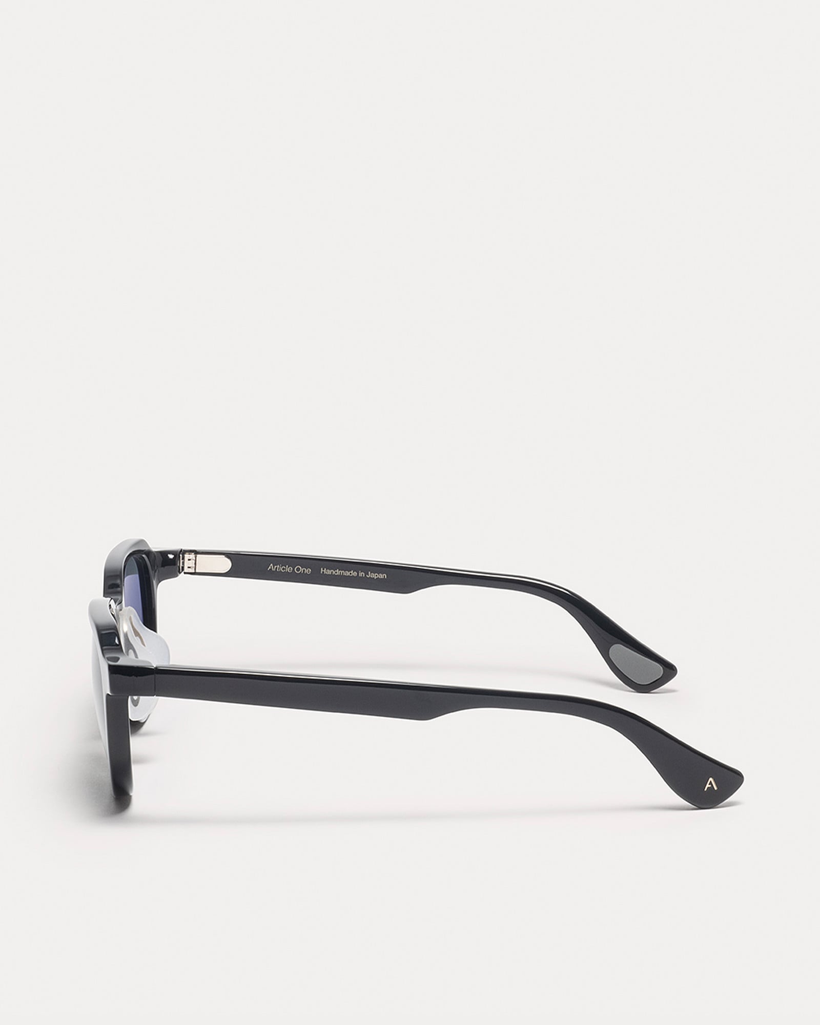 Article One Moon 2.0 BLACK w/TR18 GREY POLARIZED LENS side