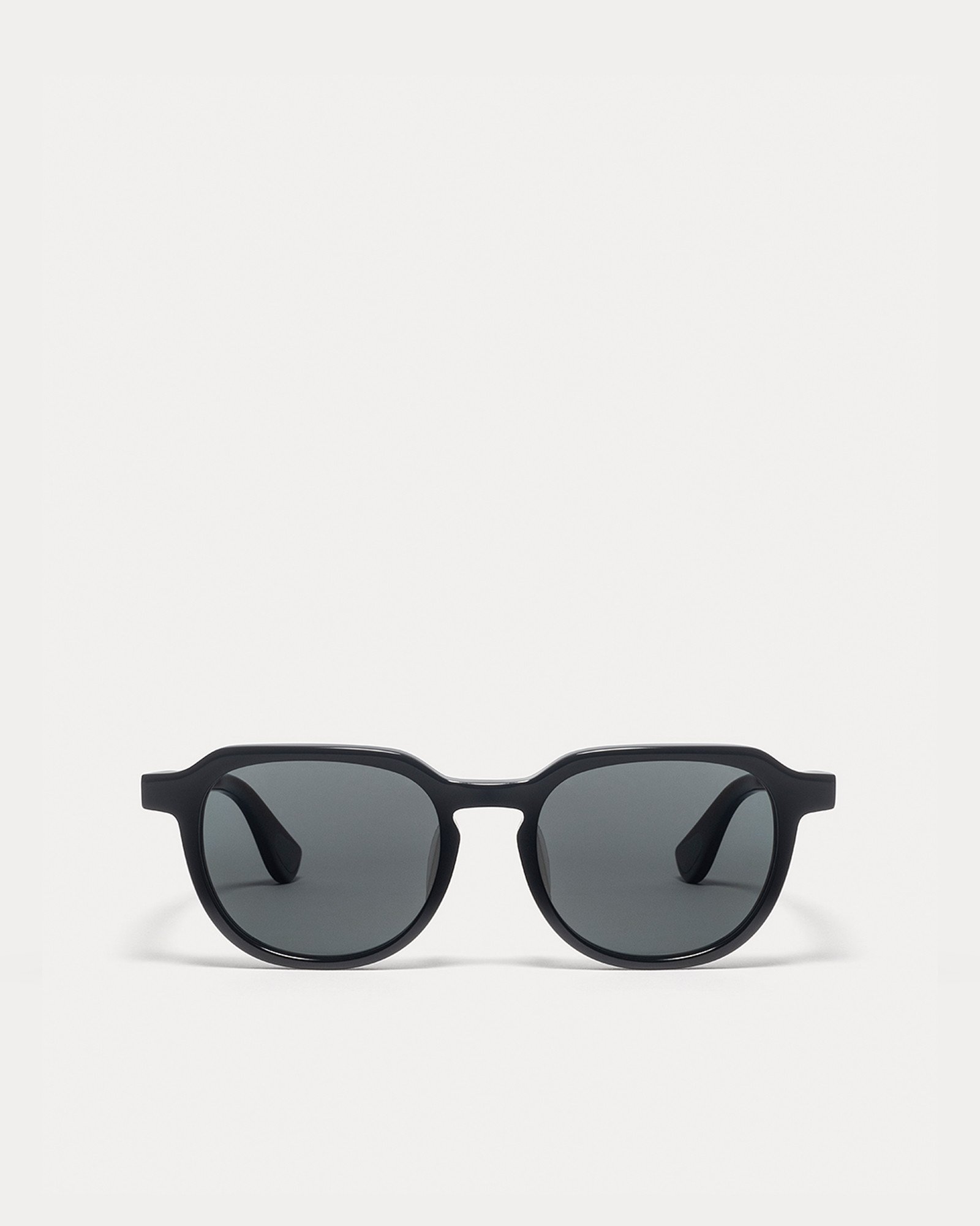 Article One Moon 2.0 BLACK w/TR18 GREY POLARIZED LENS front