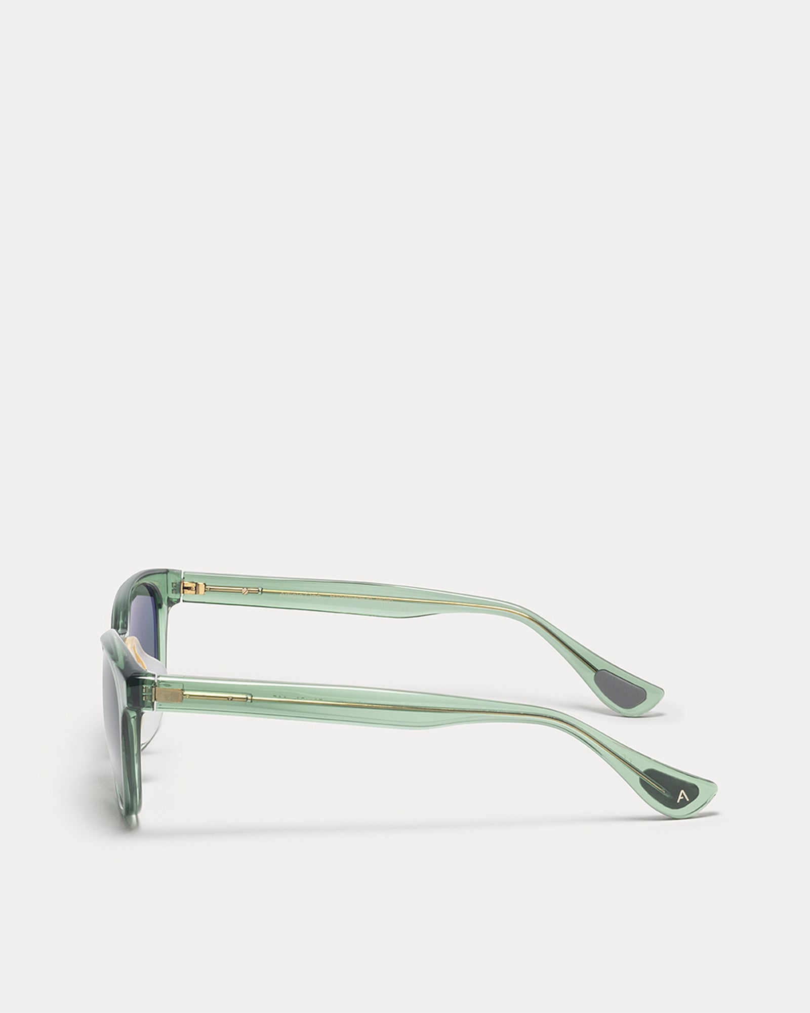 Article One PINE w/TR18 GREEN POLARIZED LENS side