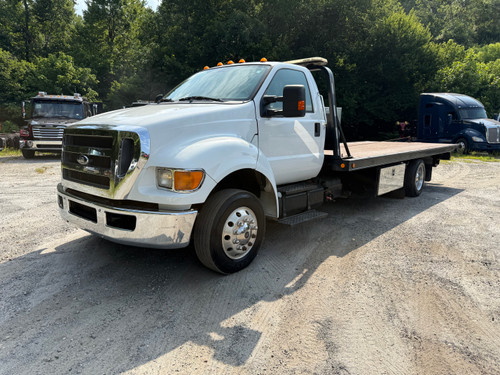 2012 Ford F650 Century LCG