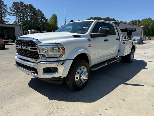 2024 Ram 5500 crew cab Vulcan 812 white