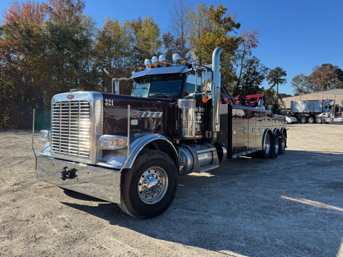 2023 Peterbilt 389 Century 9055