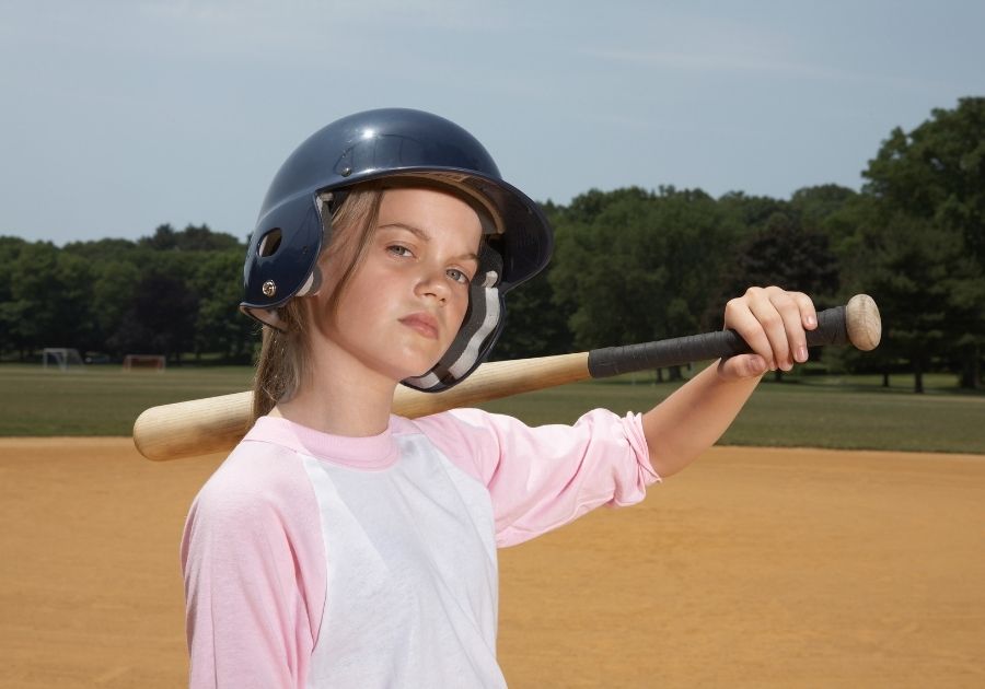 The Difference Between Wood Baseball and Wood Softball Bats