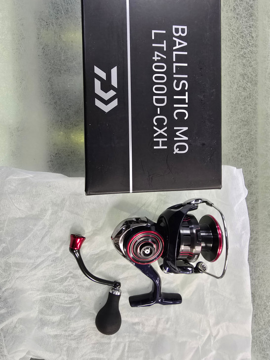 Used Daiwa Ballistic 4000 Spinning Reel BAMQLT4000D-CXH