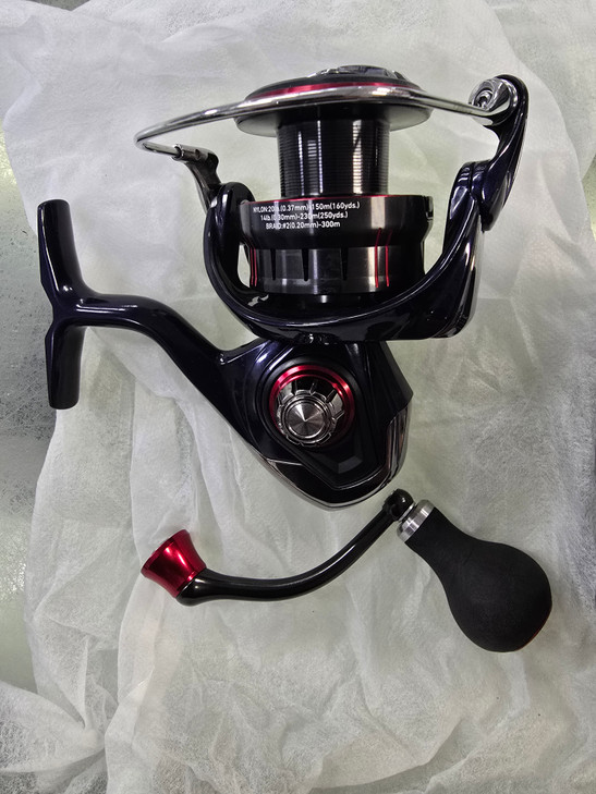 Used Daiwa Ballistic 4000 Spinning Reel BAMQLT4000D-CXH