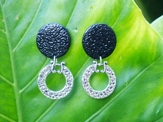 Simple & Black Decorative