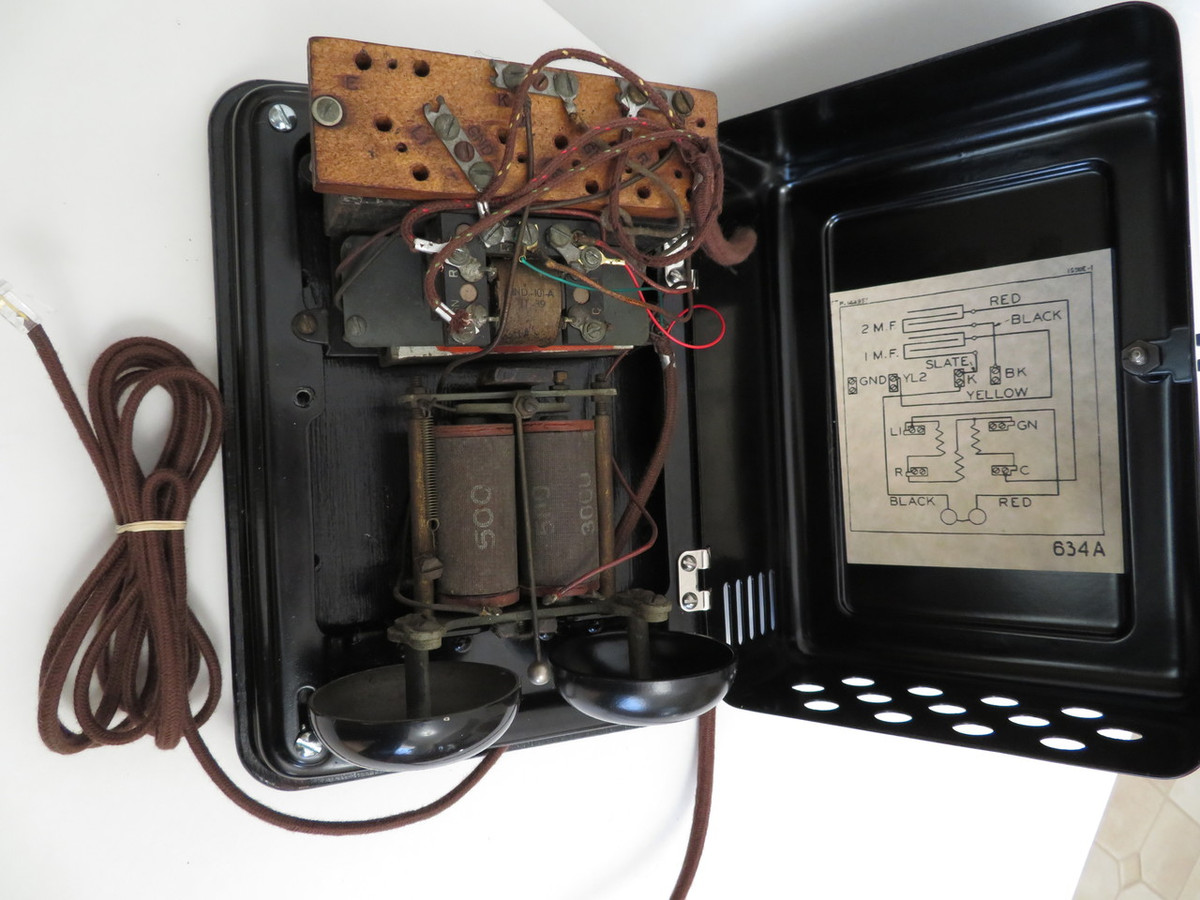 Western Electric 201 Space saver wall telephone set from the 1920s