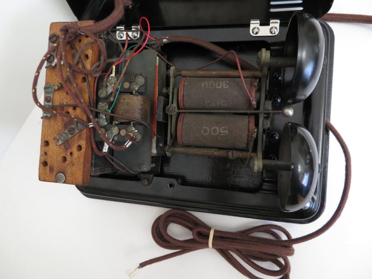 Western Electric 201 Space saver wall telephone set from the 1920s