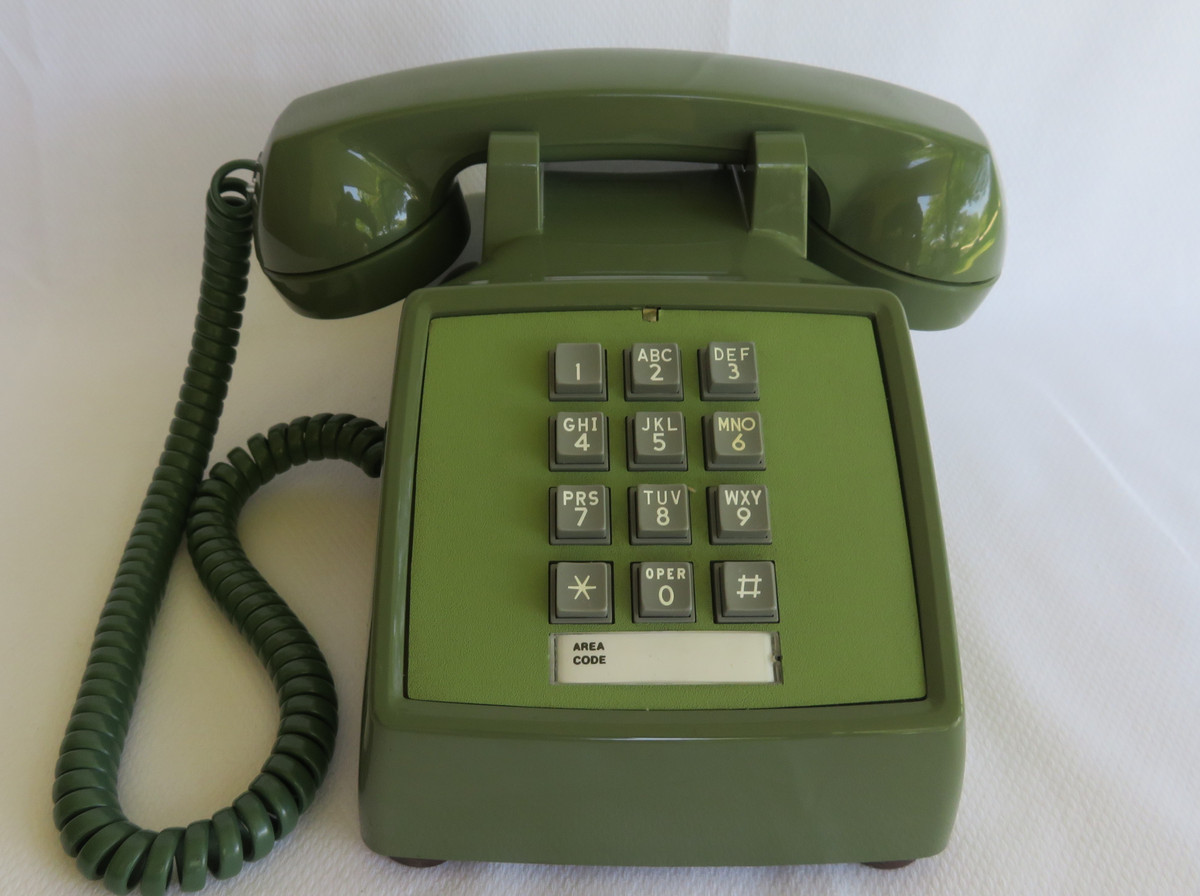 Moss Green 2500 telephone is made by Western Electric and has a