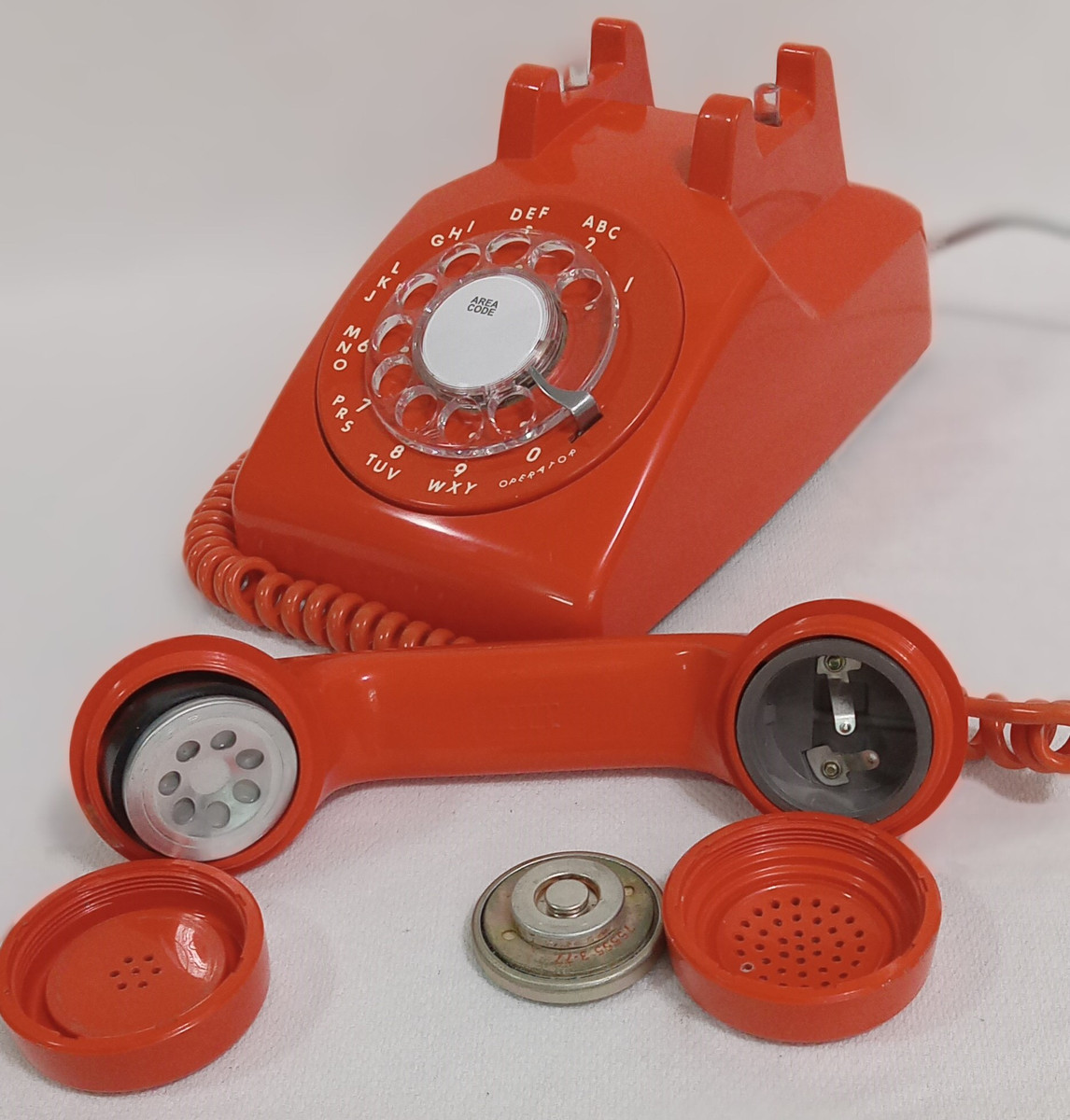 Stromberg Carlson/ITT ORANGE desk phone 500 works - Old Phone Shop