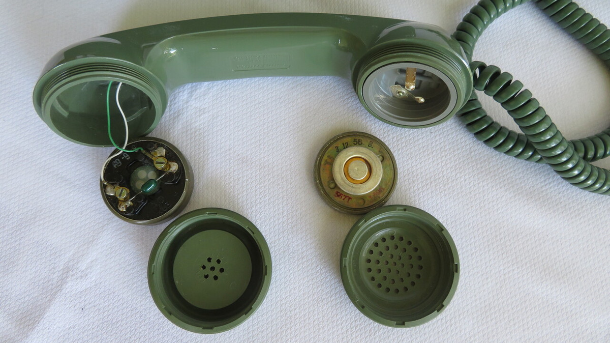 Western Electric 554 wall telephone in Moss Green | Old Phone Shop