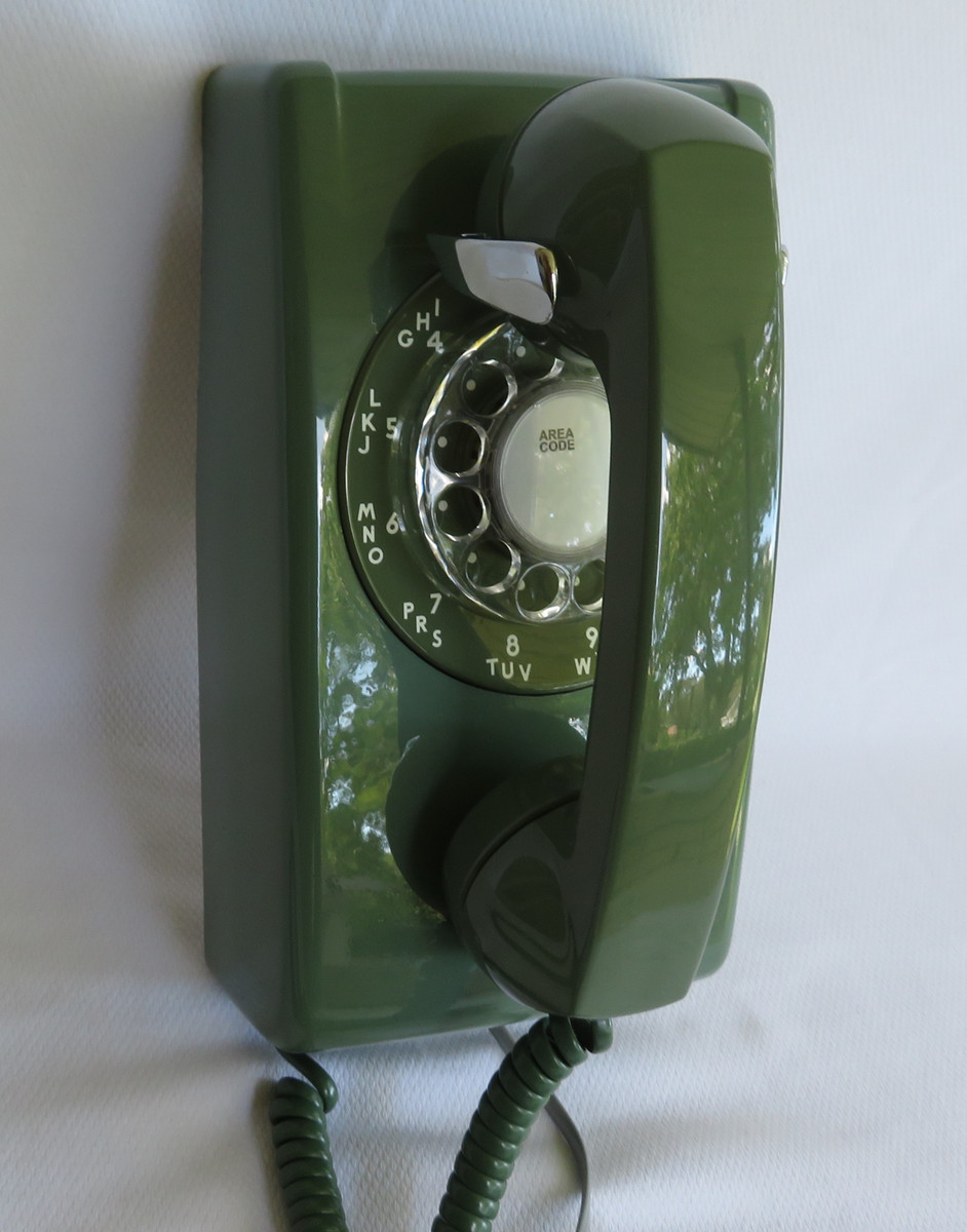 Western Electric 554 wall telephone in Moss Green | Old Phone Shop
