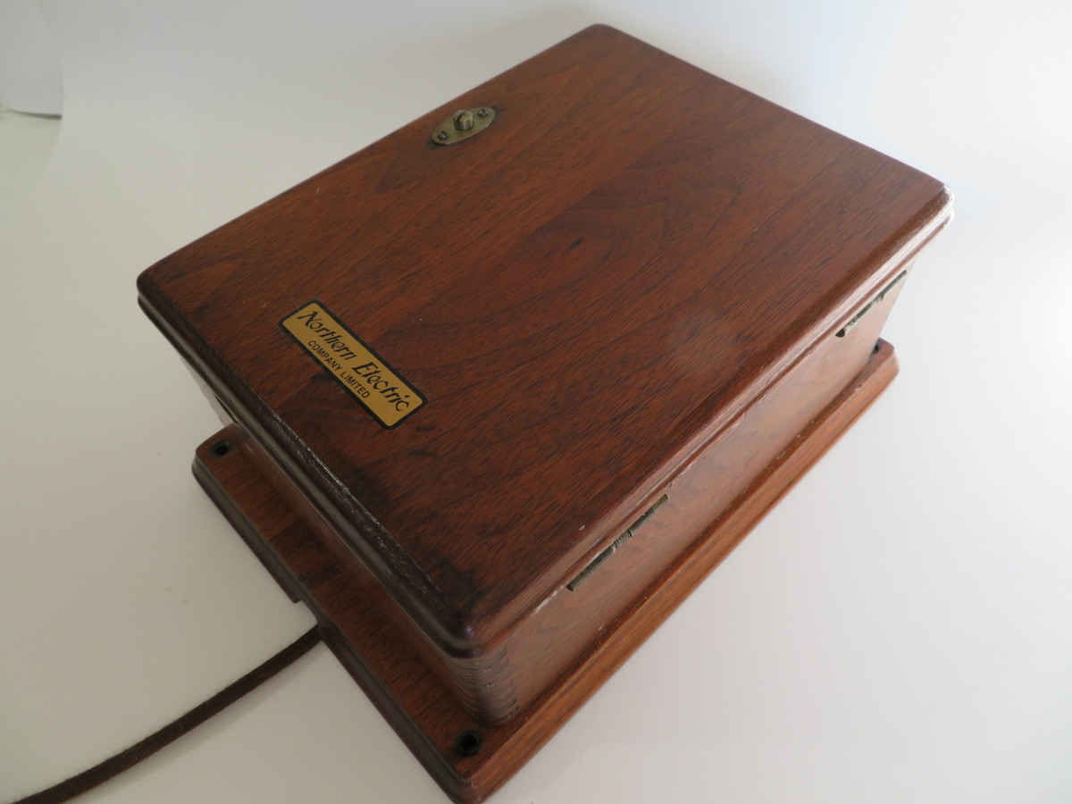 Western Electric 295 Walnut Subset with Walnut bells - Old Phone