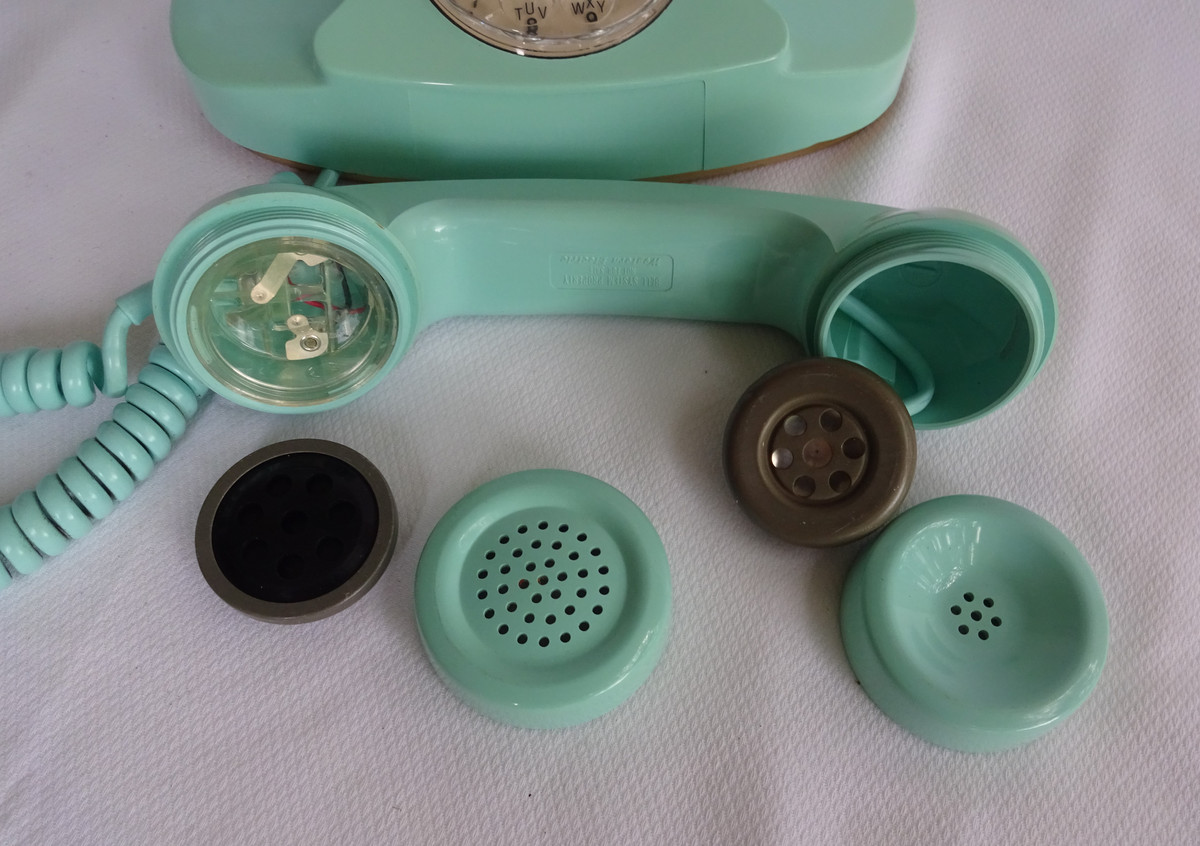 Turquoise Princess telephone 701B made by Western Electric | Old