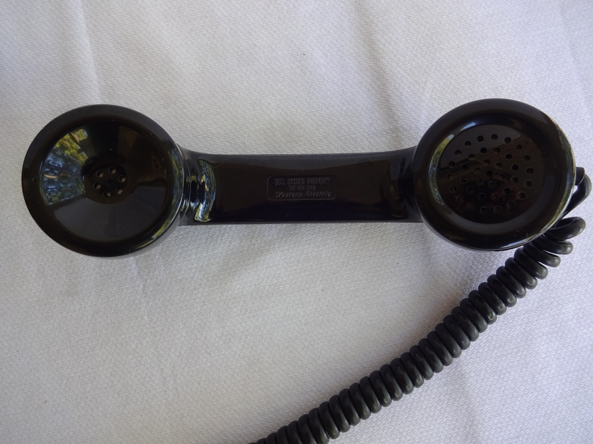 Western Electric spacesaver telephone,