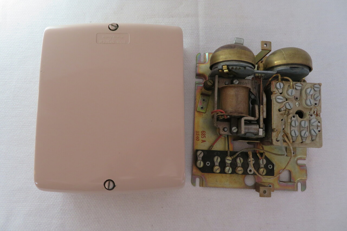 Western Electric telephone 685 ringer subset box restored