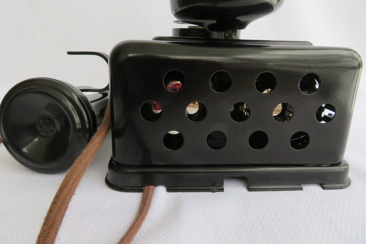 553A wall telephone made by Western Electric | Old Phone Shop