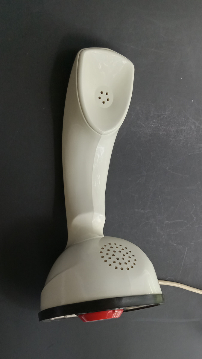 Pearl White Ericofon telephone is a fully working phone that looks Pearl White Ericofon telephone is a fully working phone that looks