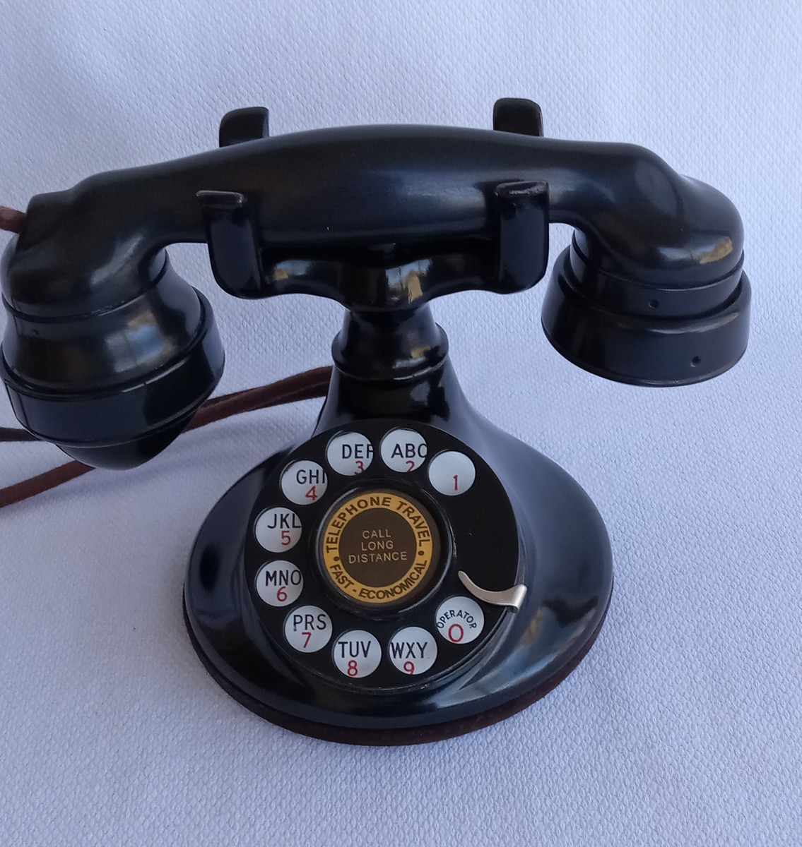 Western Electric 102 B1 telephone subscriber set with 634 Subset