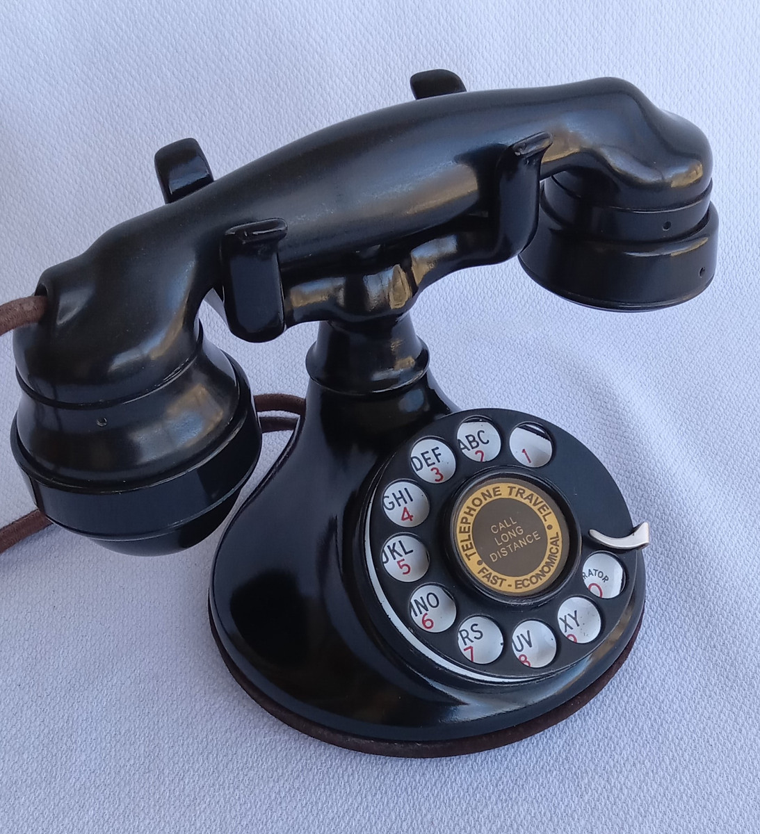 Western Electric 102 B1 telephone subscriber set with 634 Subset
