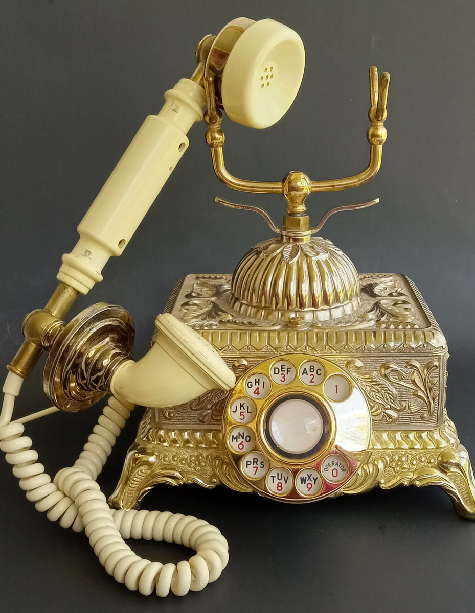 RADIO SHACK GOLD FRENCH STYLE ROTARY DIAL PHONE 43-322A, works